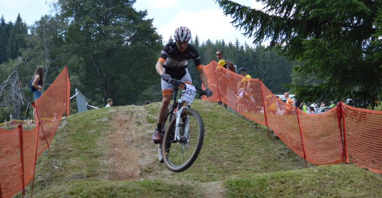 ČP MTB XCO Zadov 2020 - třetí místo pro Davida Vašuta